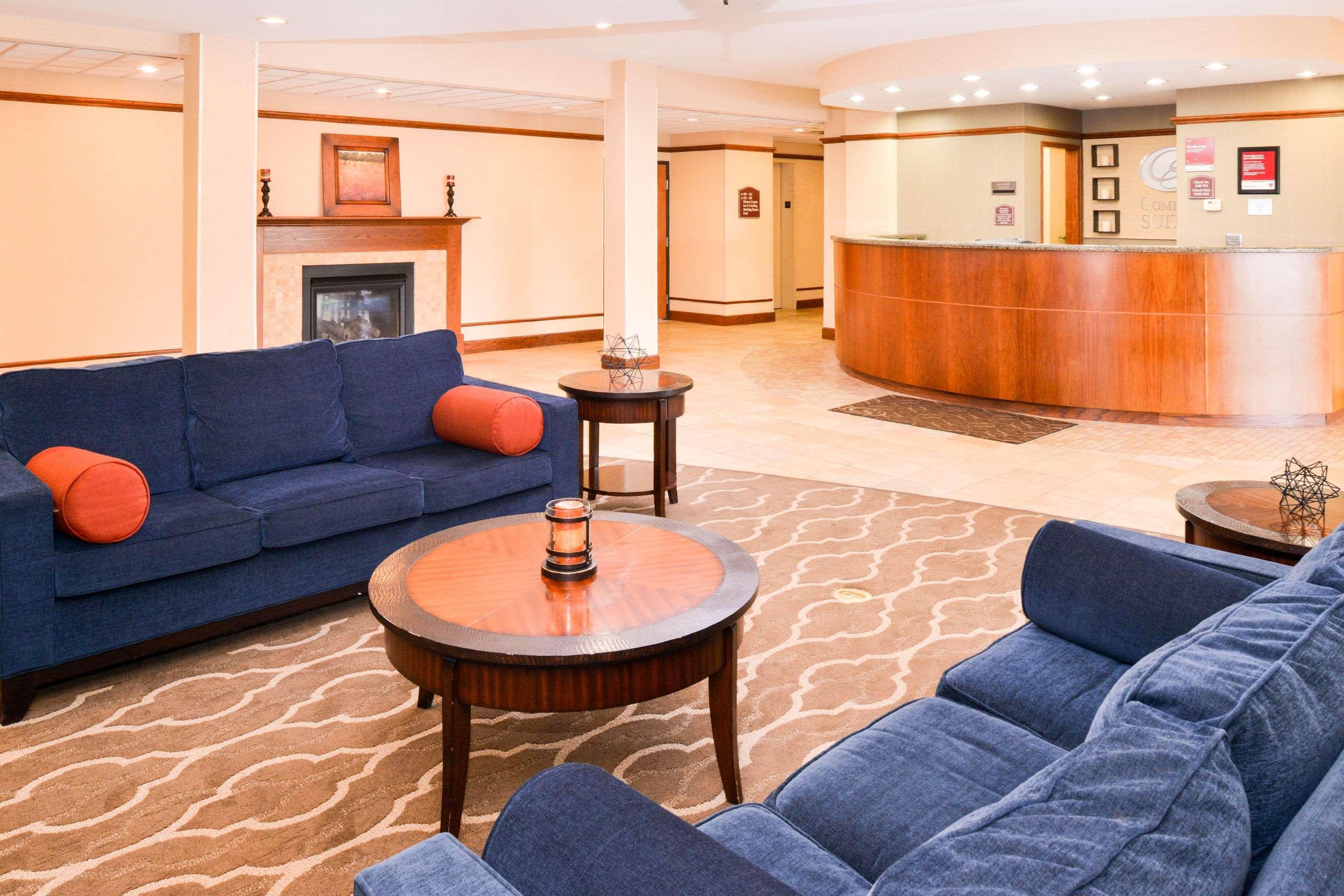 Comfort Suites Mount Vernon Bagian luar foto