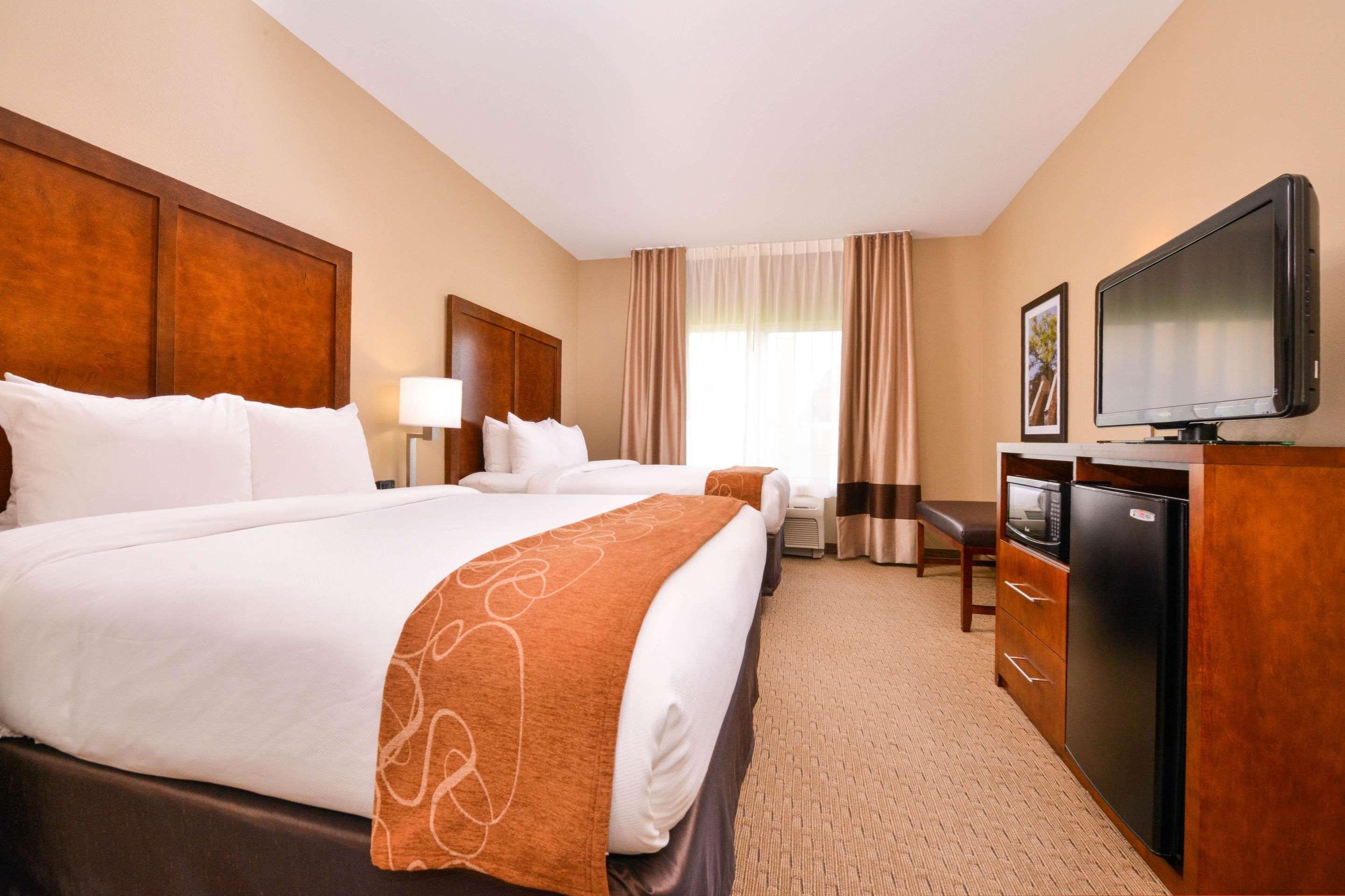 Comfort Suites Mount Vernon Bagian luar foto