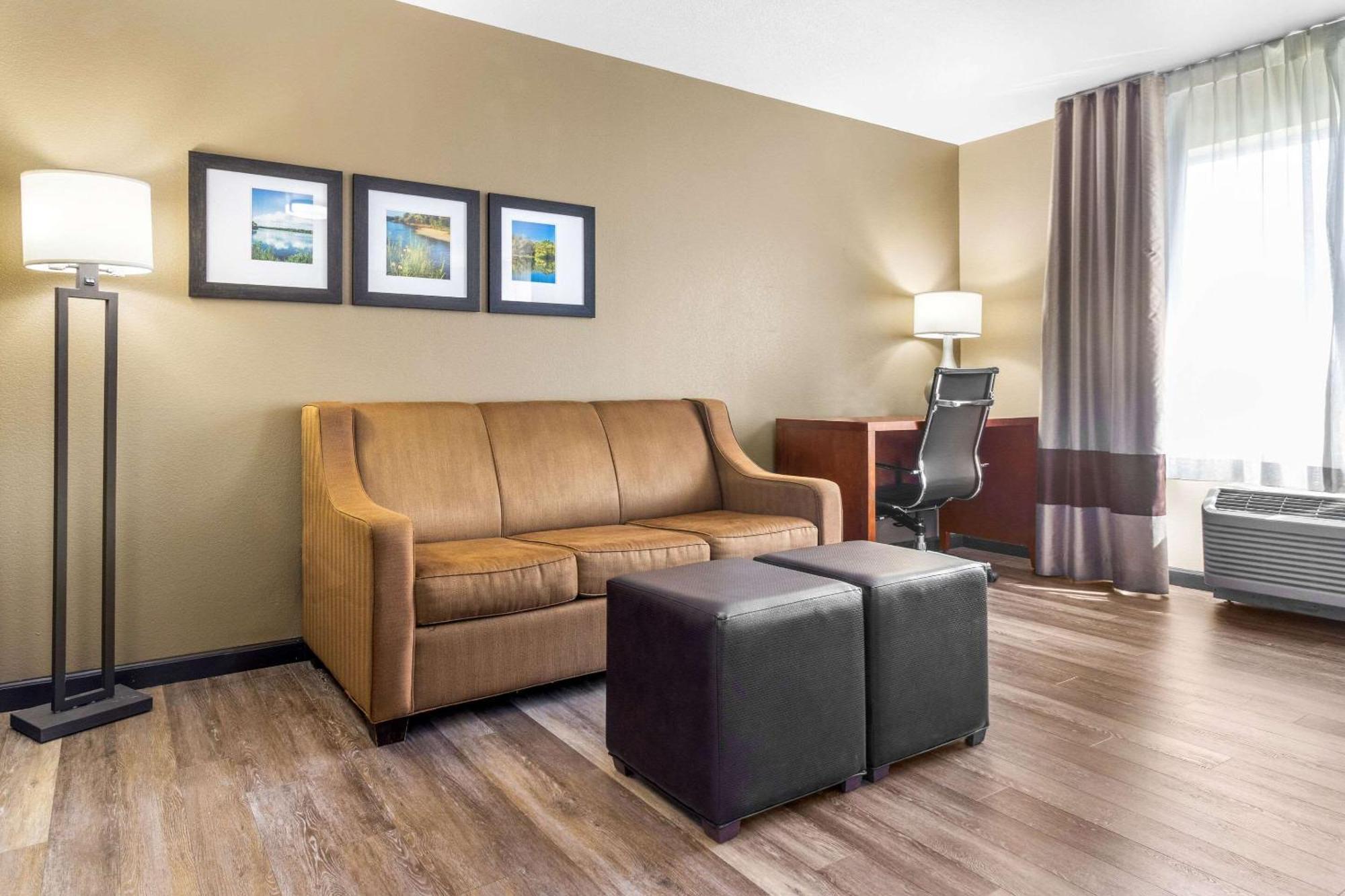 Comfort Suites Mount Vernon Bagian luar foto