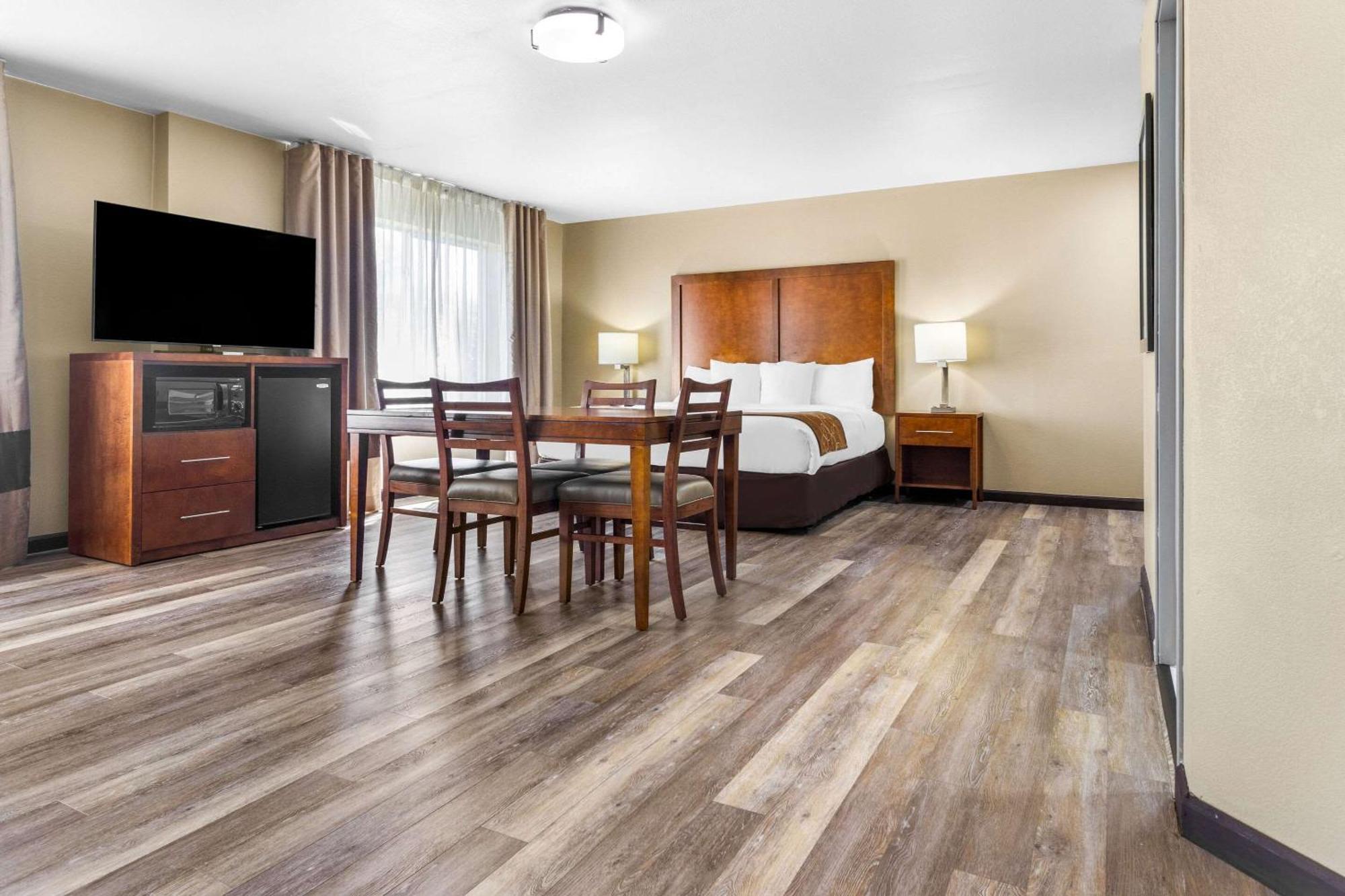 Comfort Suites Mount Vernon Bagian luar foto
