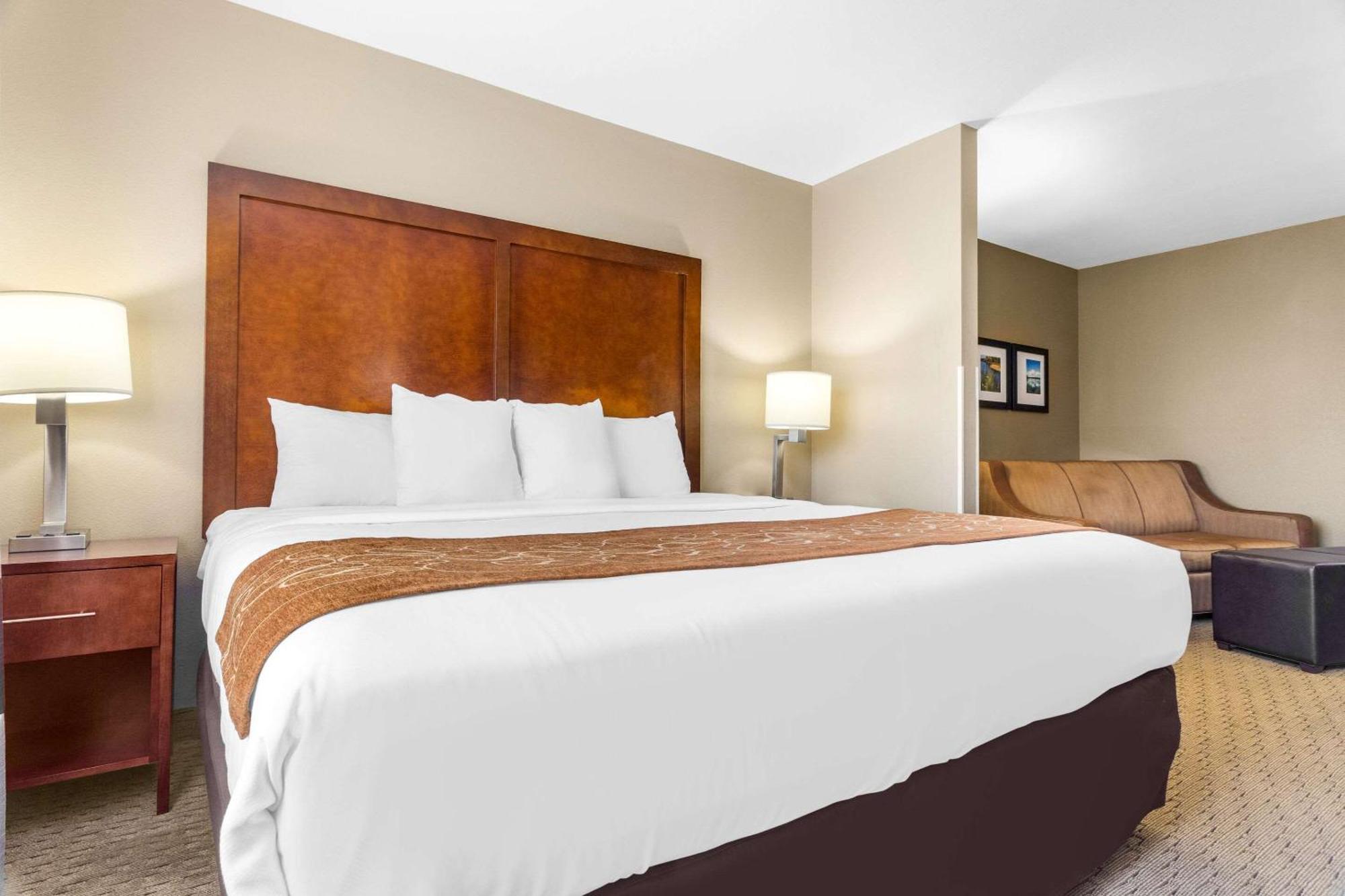 Comfort Suites Mount Vernon Bagian luar foto