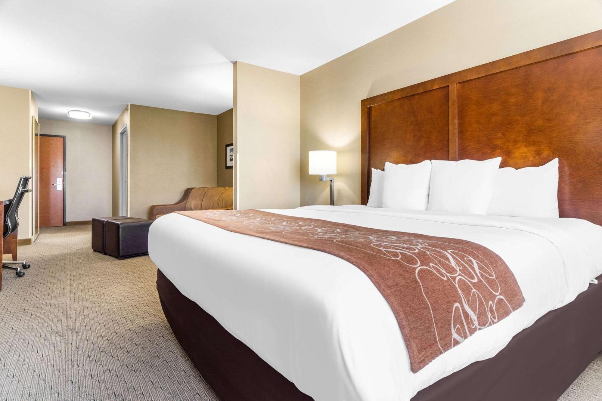 Comfort Suites Mount Vernon Bagian luar foto