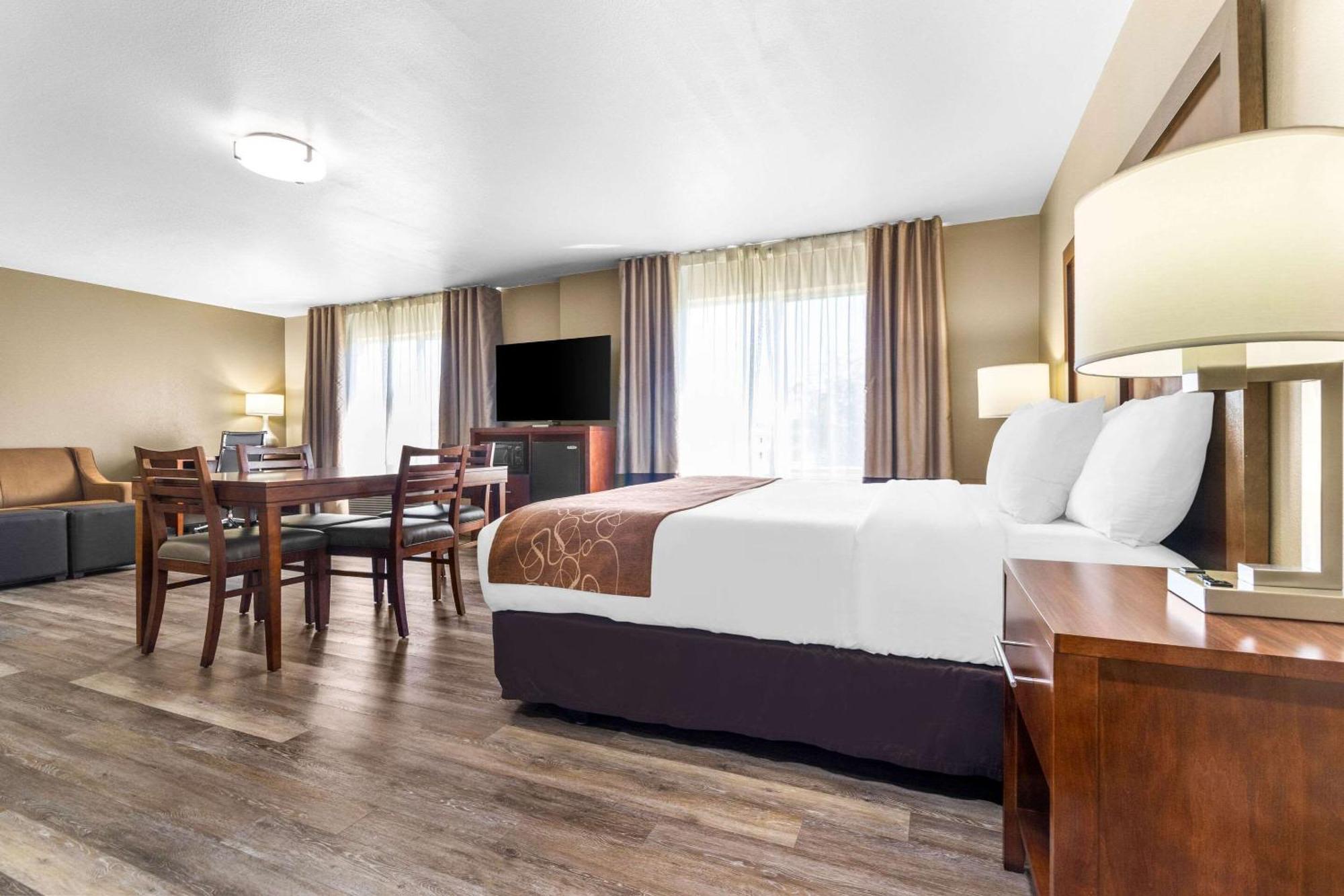 Comfort Suites Mount Vernon Bagian luar foto