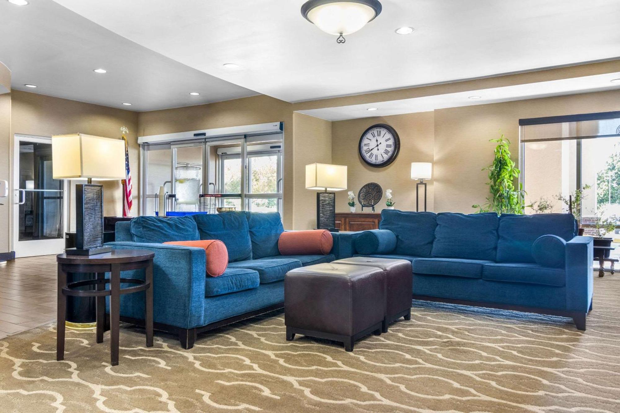 Comfort Suites Mount Vernon Bagian luar foto
