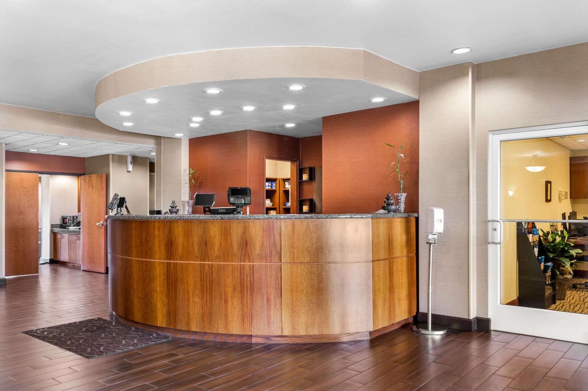 Comfort Suites Mount Vernon Bagian luar foto