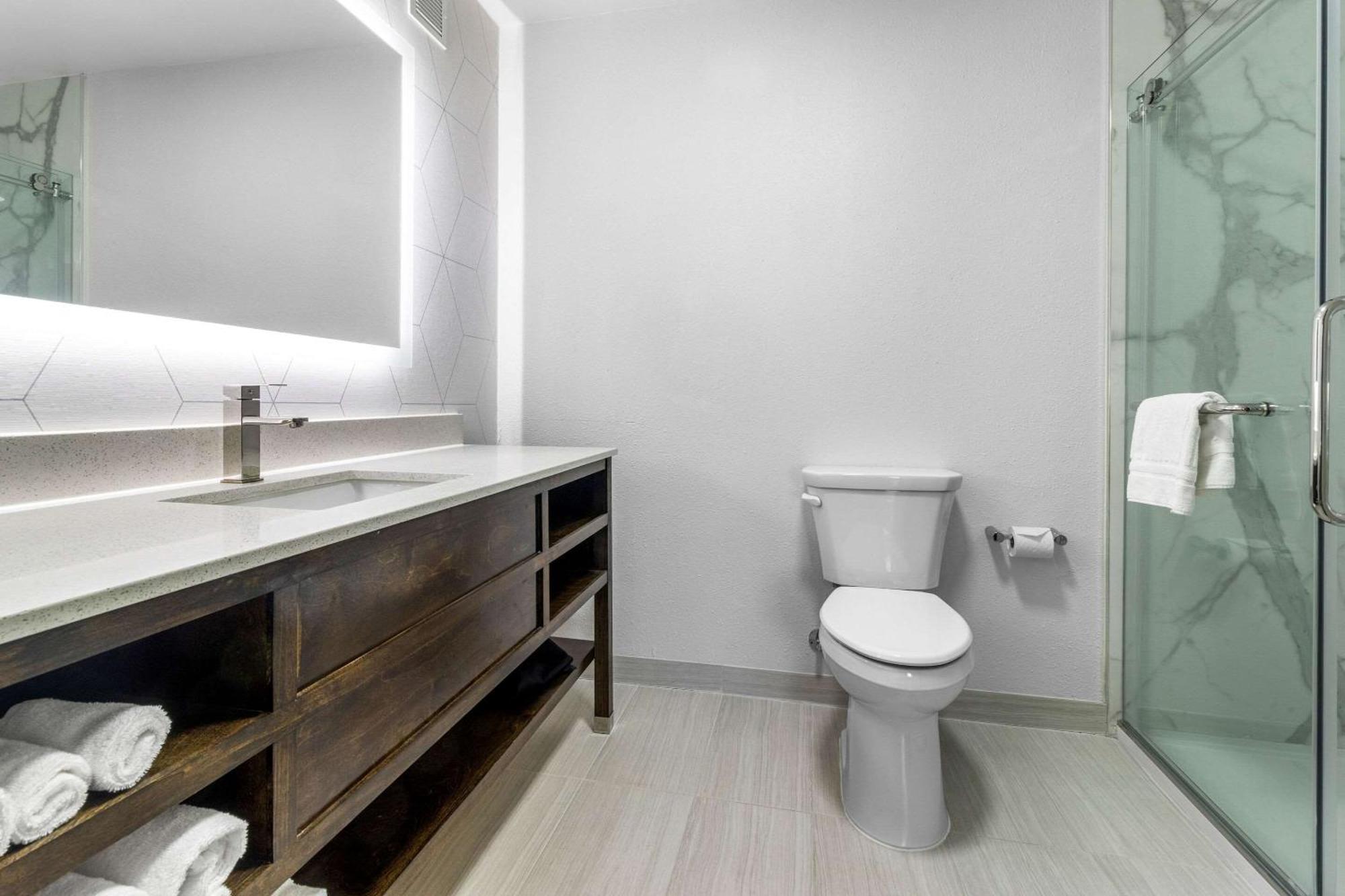 Comfort Suites Mount Vernon Bagian luar foto