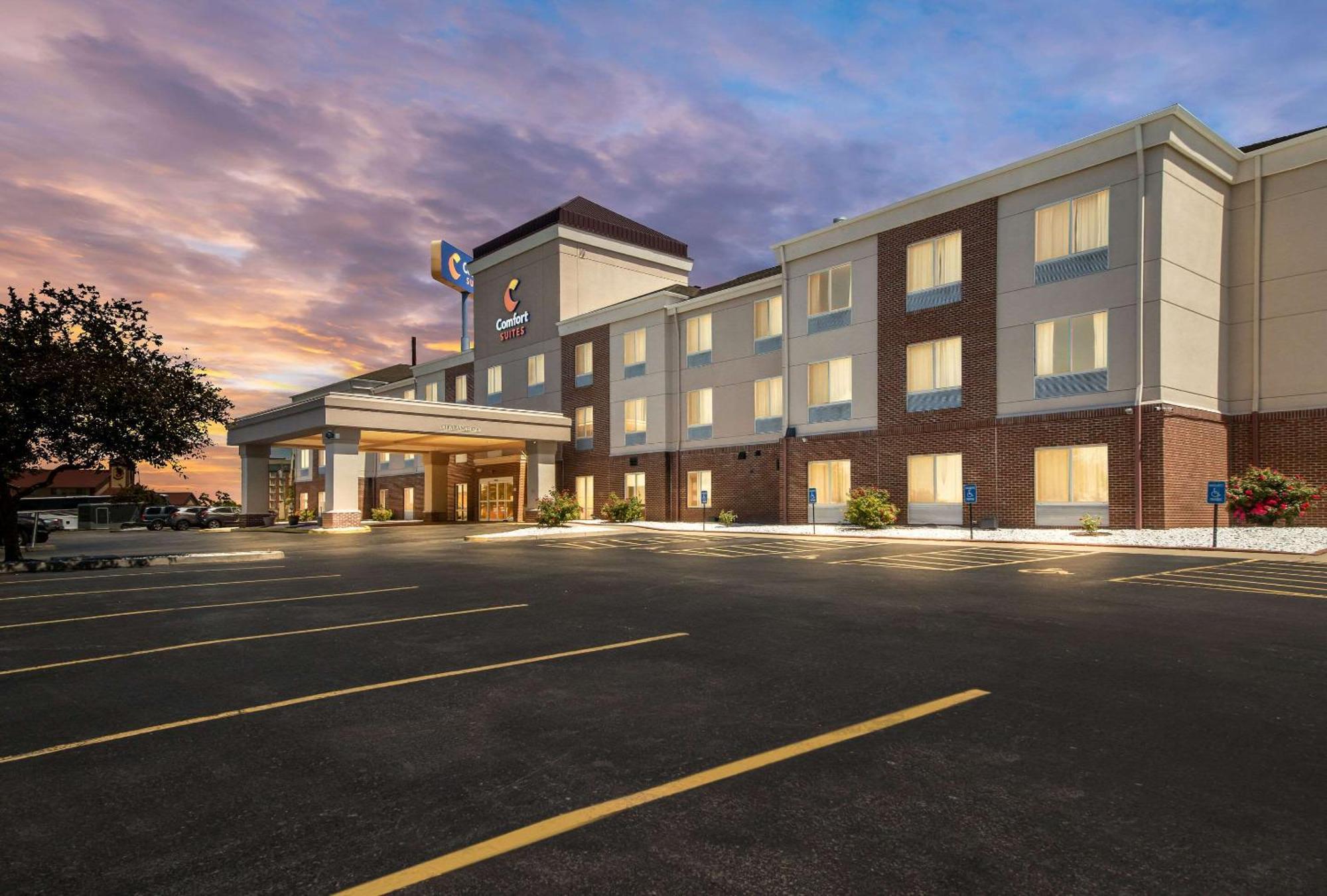 Comfort Suites Mount Vernon Bagian luar foto