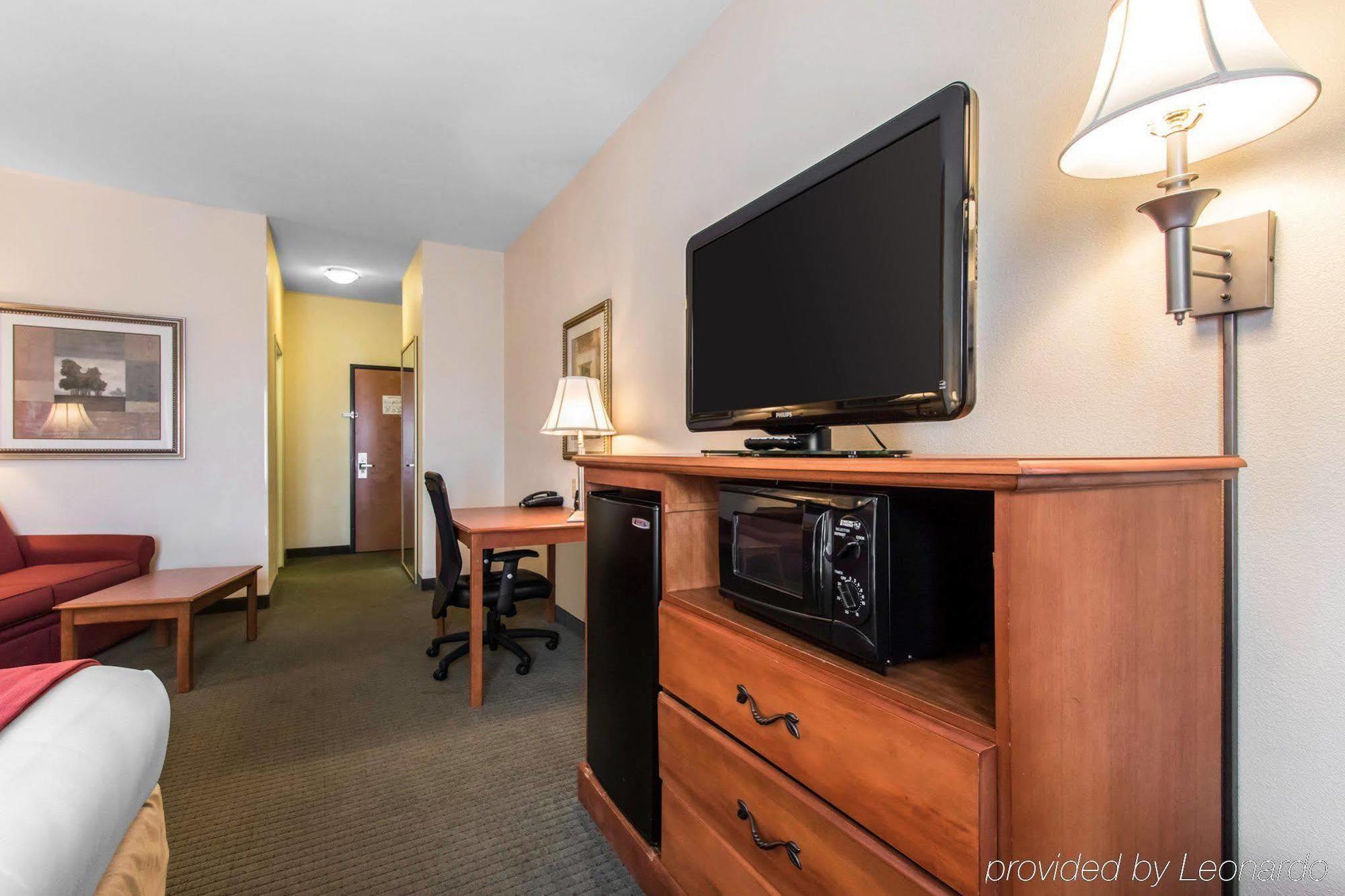 Comfort Suites Mount Vernon Bagian luar foto