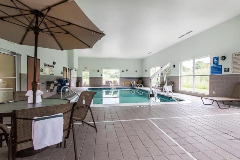 Comfort Suites Mount Vernon Bagian luar foto